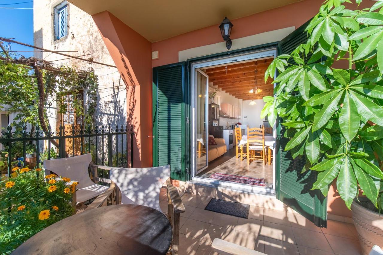 Balis Panorama Villa Chlomos Bagian luar foto